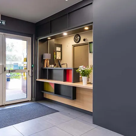 Sud 酒店 瓦朗斯