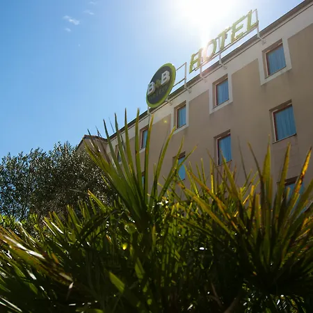Sud Hotel
