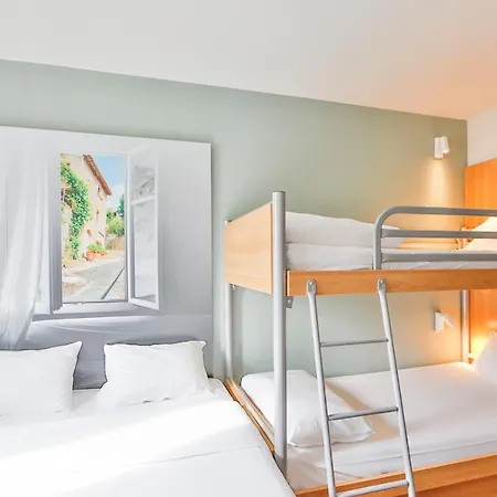 Ξενοδοχείο Sud 2*